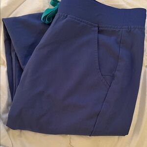 Figs Women’s Zamora Jogger Scrubs, Big Sky, MP